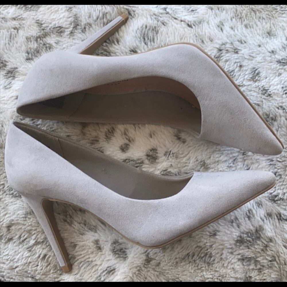 Suede Christian Siriano (by Payless) Pumps 9w